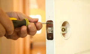 Lock Safe Services Cleveland, OH 216-258-0653 Lock Safe Services Cleveland, OH 216-258-0653 - 24-hour-emergency-locksmith