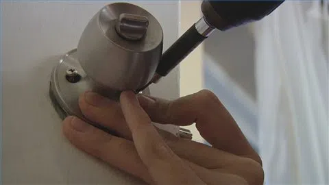 Lock Safe Services Cleveland, OH 216-258-0653 - change-locks-service