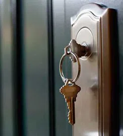 Lock Safe Services Cleveland, OH 216-258-0653 - locksmith-service-around-me